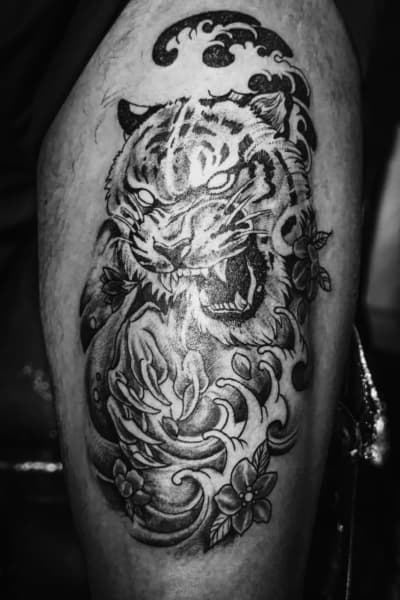 tatouage tigre japonais jambe homme